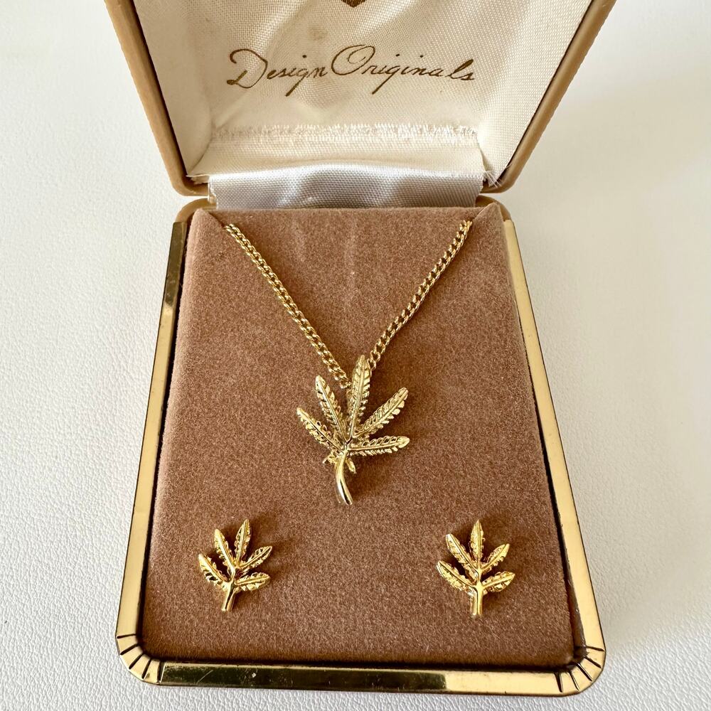 Authentic Vintage Marijuana Cannabis Necklace Earring Set in Gold